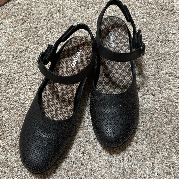 NEW REVERE CALABRIA CLOSED TOE SANDAL - Picture 5 of 9